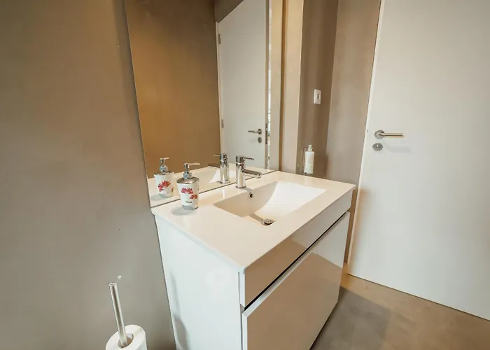 Downtown Elegant By Hosty פורטו