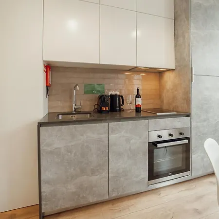 Apartment Downtown Elegant By Hosty