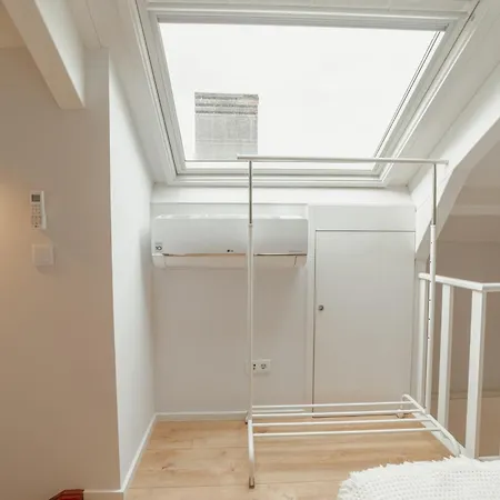 Downtown Elegant By Hosty Apartment *