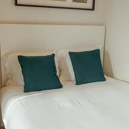 Apartment Downtown Elegant By Hosty Porto