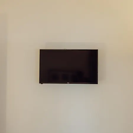 Apartment Downtown Elegant By Hosty