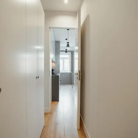 Downtown Elegant By Hosty Appartement *