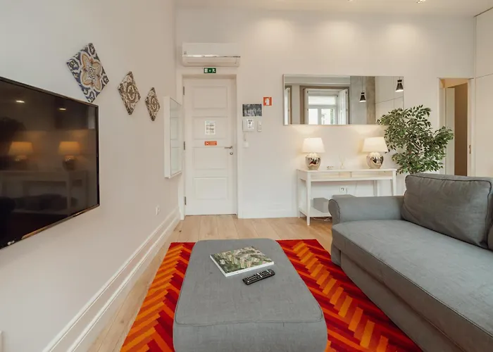 Downtown Elegant By Hosty Apartament *