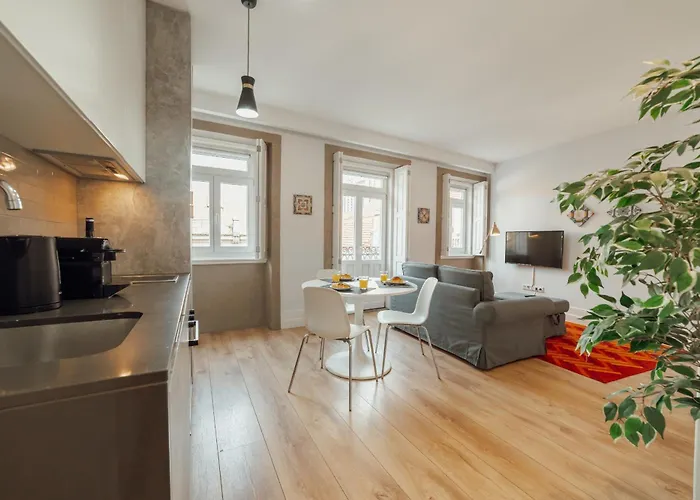 Downtown Elegant By Hosty