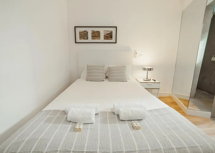 Apartament Downtown Elegant By Hosty
