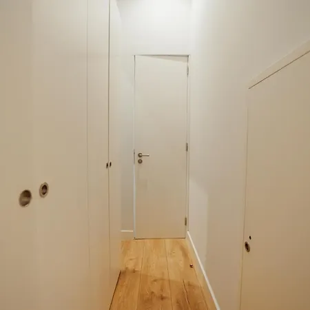 Downtown Elegant By Hosty Порту