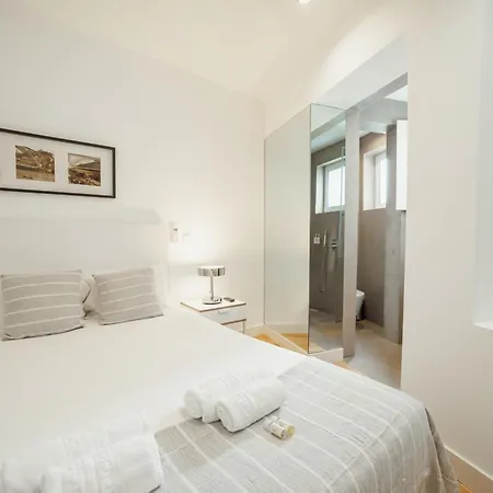 Downtown Elegant By Hosty Apartment *