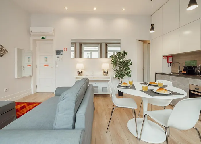 Apartman Downtown Elegant By Hosty Porto