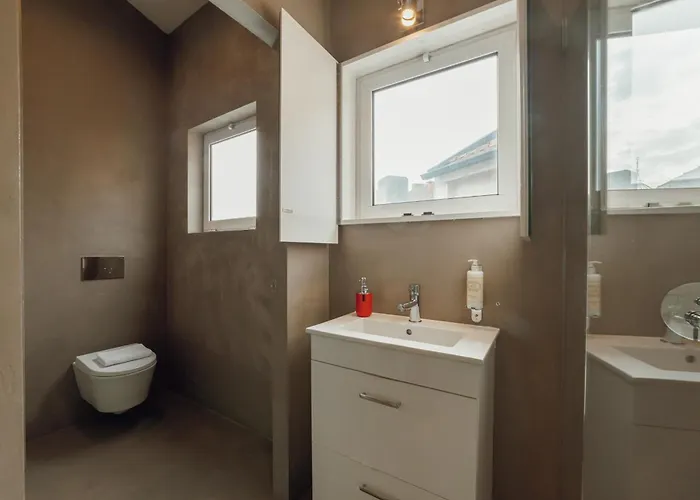 Apartman Downtown Elegant By Hosty Porto