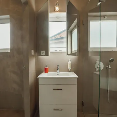 Appartamento Downtown Elegant By Hosty