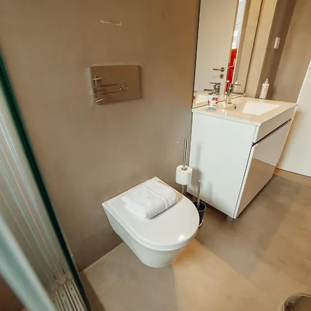 Downtown Elegant By Hosty Oporto