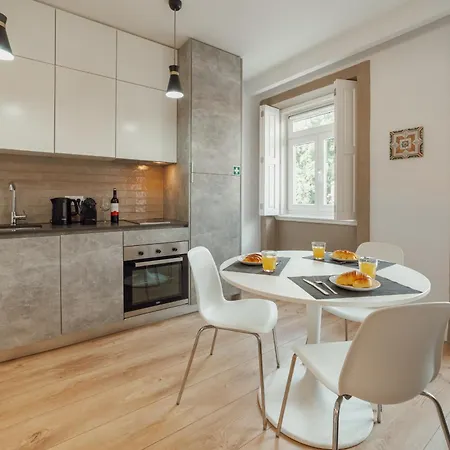 Downtown Elegant By Hosty Oporto