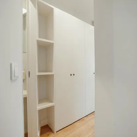 Downtown Elegant By Hosty *